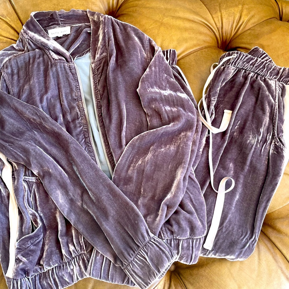 Bella Dahl Velvet Jogger + Bomber Jacket SET